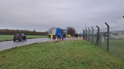 Lorries stay stranded in Kent for the second day