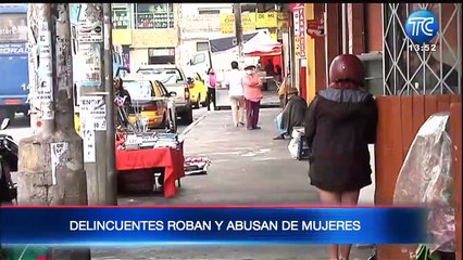 Cámaras de seguridad captan robo y agresiones a mujeres en Quito