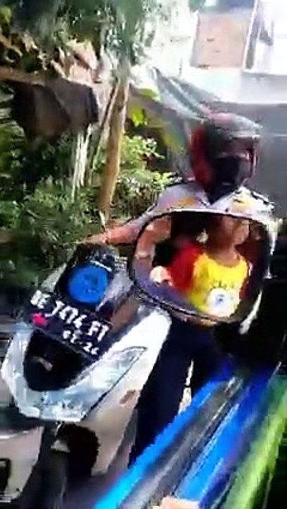Viralkan supir ini di pukul petugas dishub,habis mukul kbur
