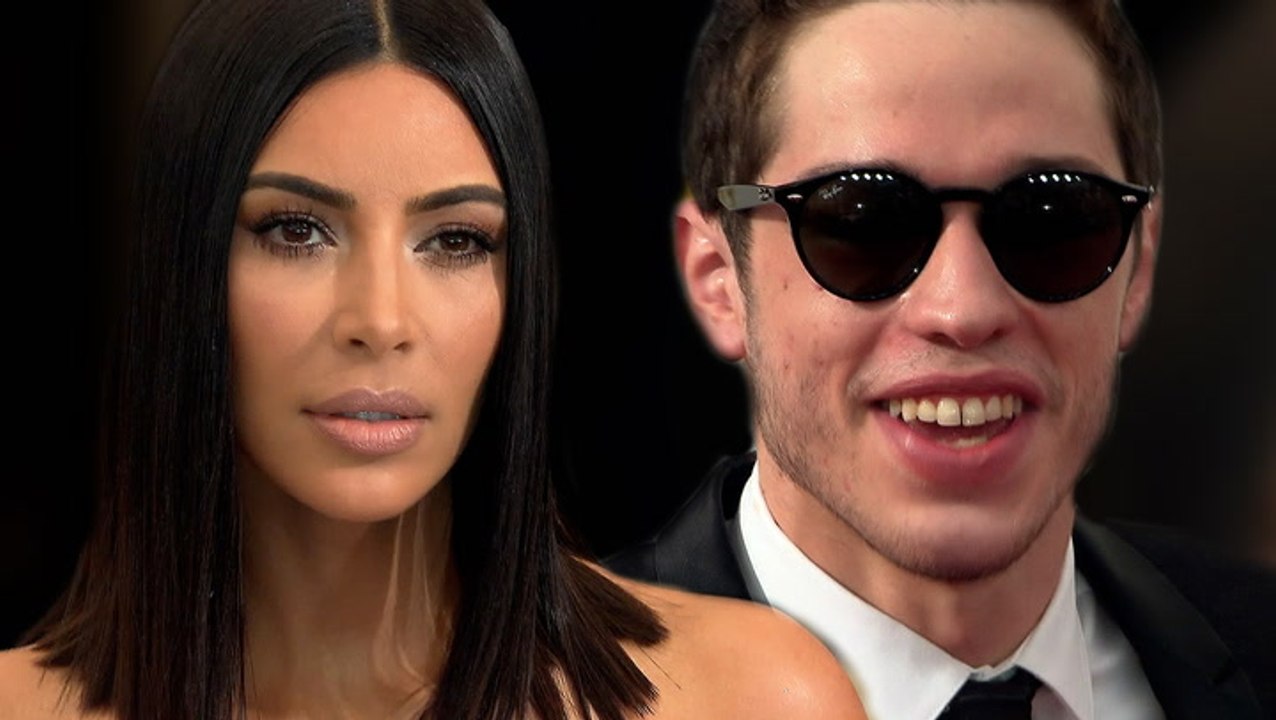 Kim Kardashian & Pete Davidson Are Officially Dating And Aren't Afraid Of A Little PDA!