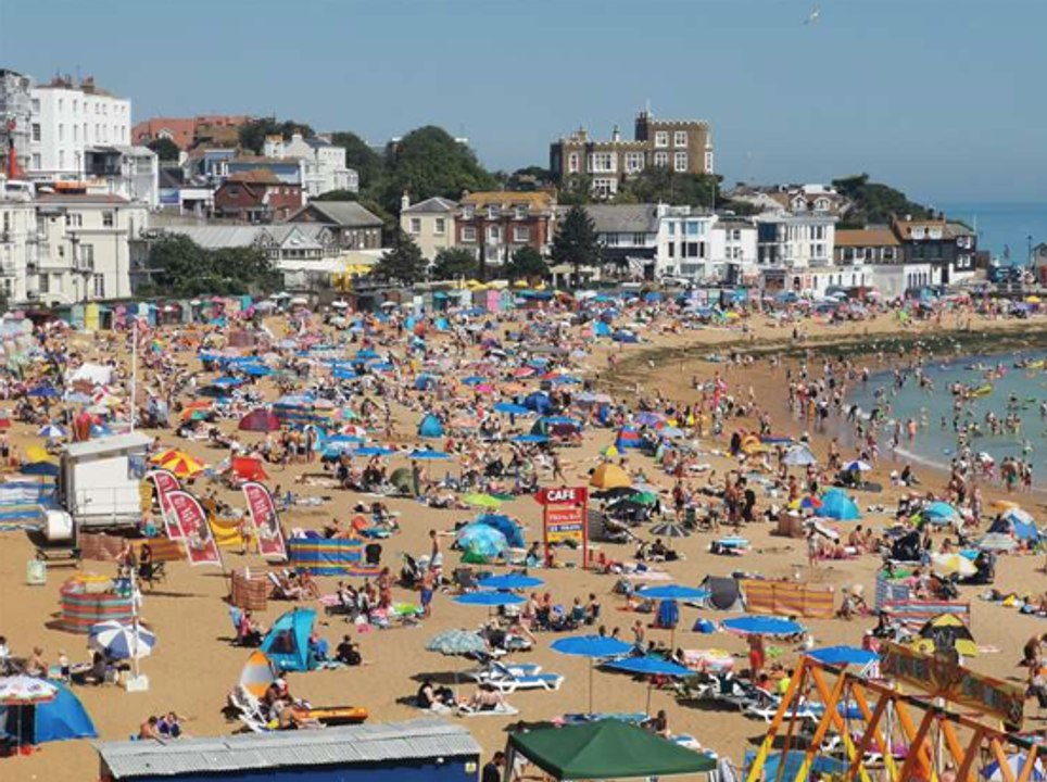 MP's warning to beachgoers as heatwave hits Kent