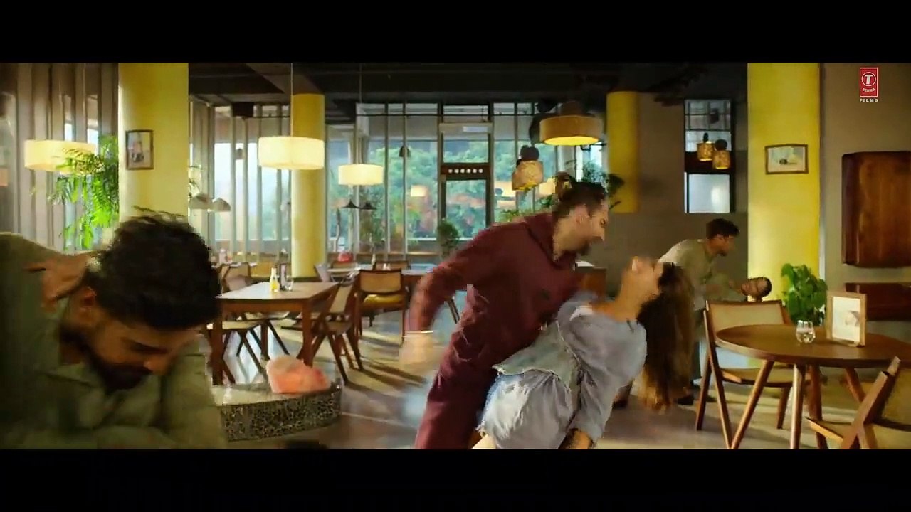 Chandigarh Kare Aashiqui Title Track _ Ayushmann K Vaani K Abhishek K  Sachin-Jigar Ft Jassi Sidhu Akash sain