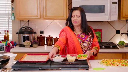 Perfect Recipe for Lunch or Tea Time Pizza Pinwheel Sandwiches Recipe in Urdu Hindi - RKK