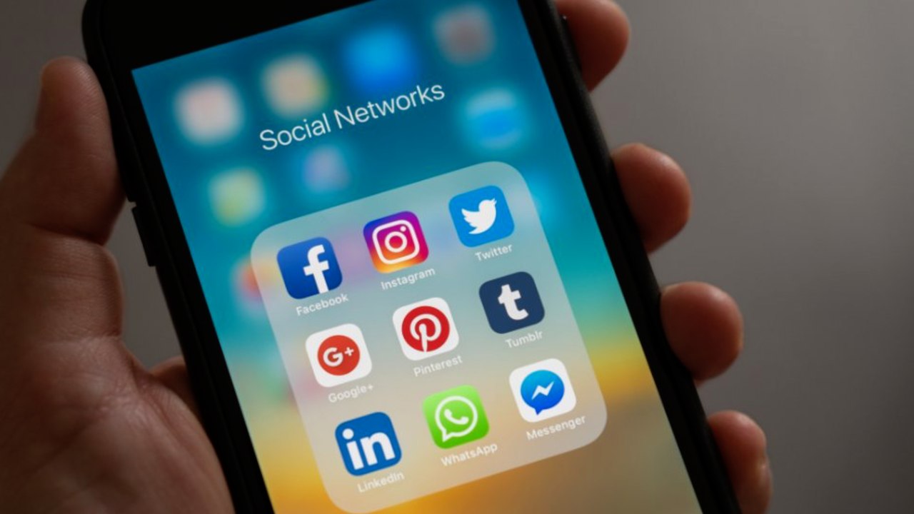 Social media experts in Kent have welcomed Facebook's pledge to tackle harmful content online