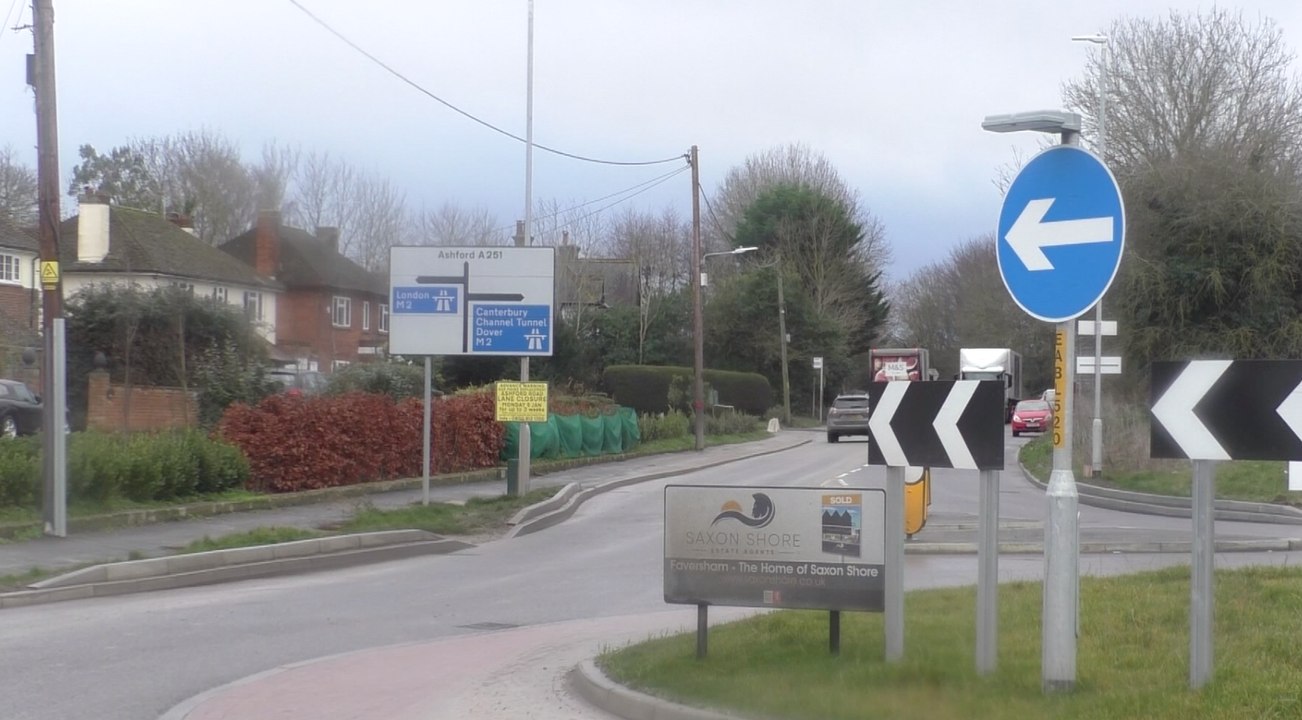 Calls to reduce speed limit at "death trap" Faversham roundabout