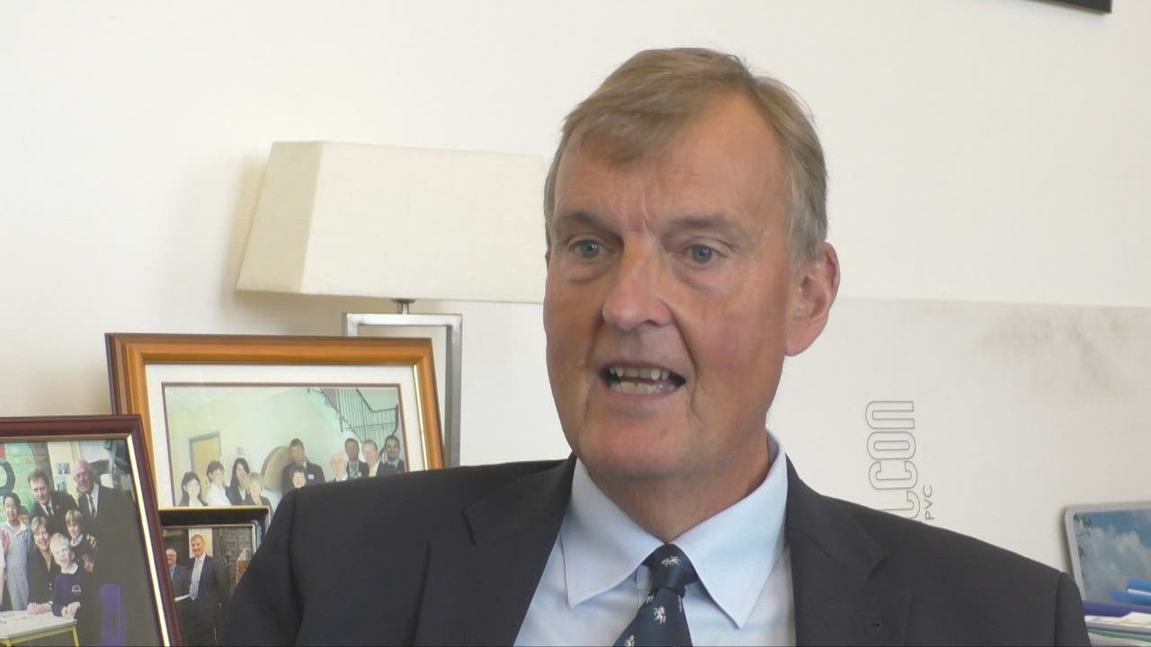 Paul Carter steps down as KCC leader