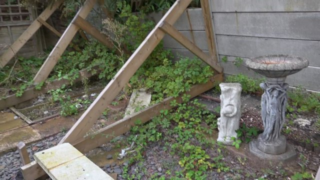 Residents fear chalk bank will topple on their homes