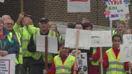Wouldham residents stage protest against traffic troubles