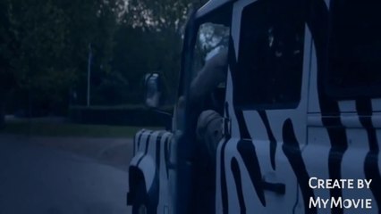 Intense Hunter vs. Lion Attack | Exciting Prey Movie Clip 🦁