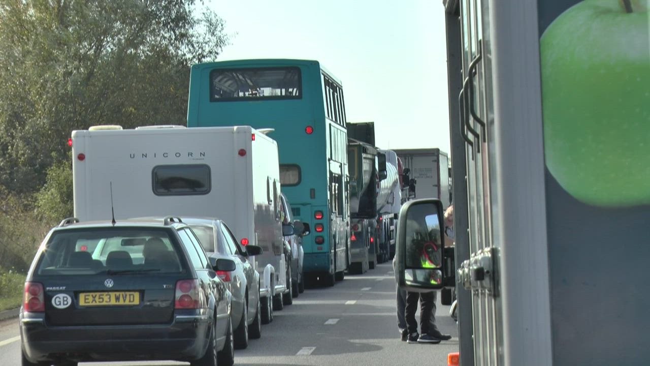 Hoo residents call for more ways in and out of the village