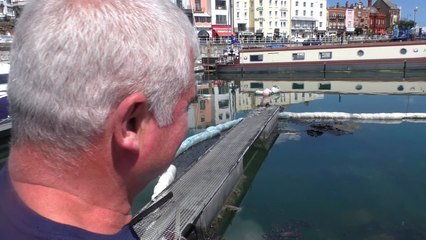 Man loses everything in Ramsgate boat fire