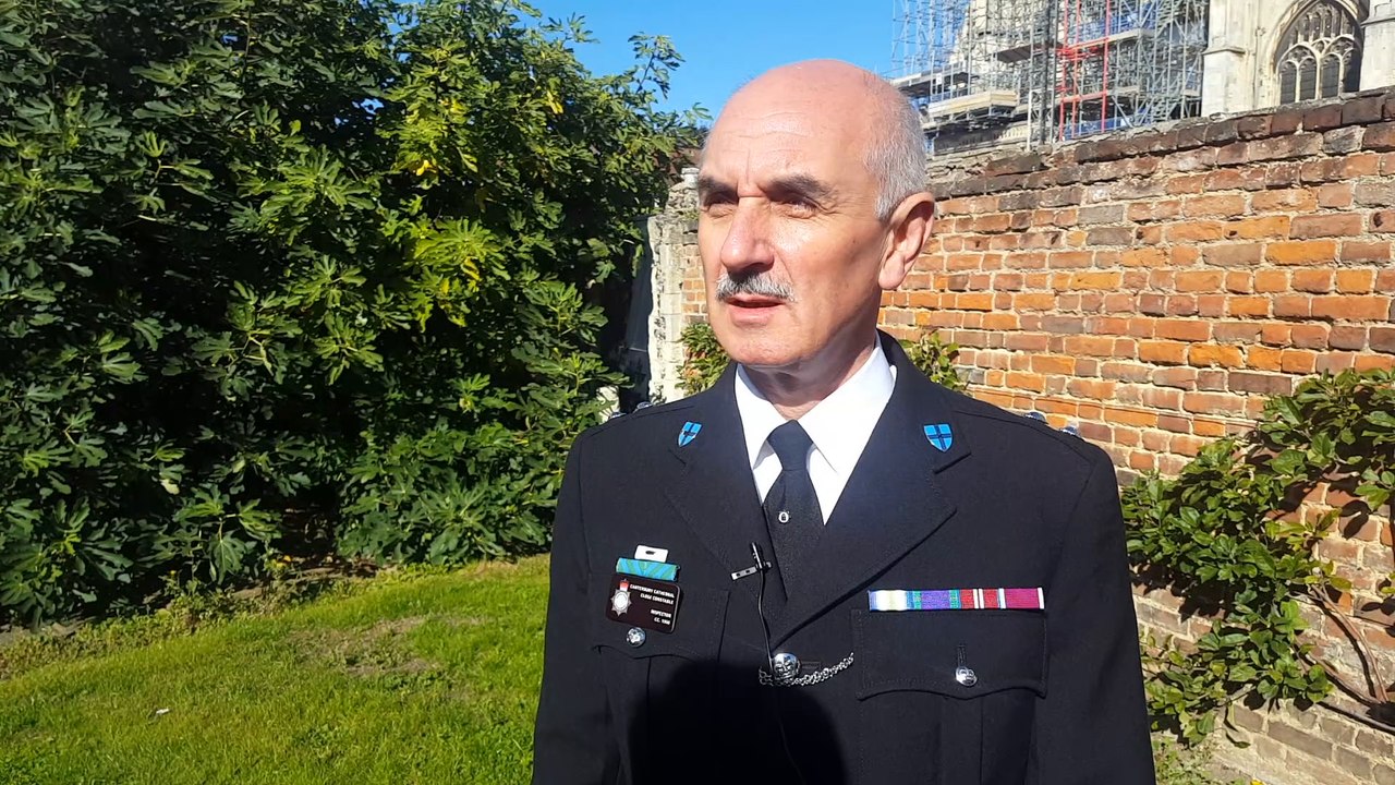 Canterbury Cathedral staff receive Bravery Awards for preventing suicidal girl from jumping