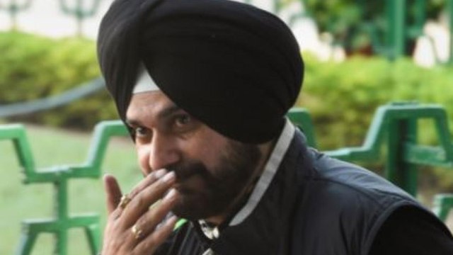 Sidhu arrives at Kartarpur Corridor to offer prayers