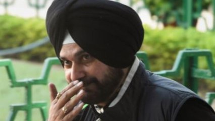 Sidhu arrives at Kartarpur Corridor to offer prayers