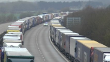 Kent MP urges government not to use M26 as alternative to lorry chaos