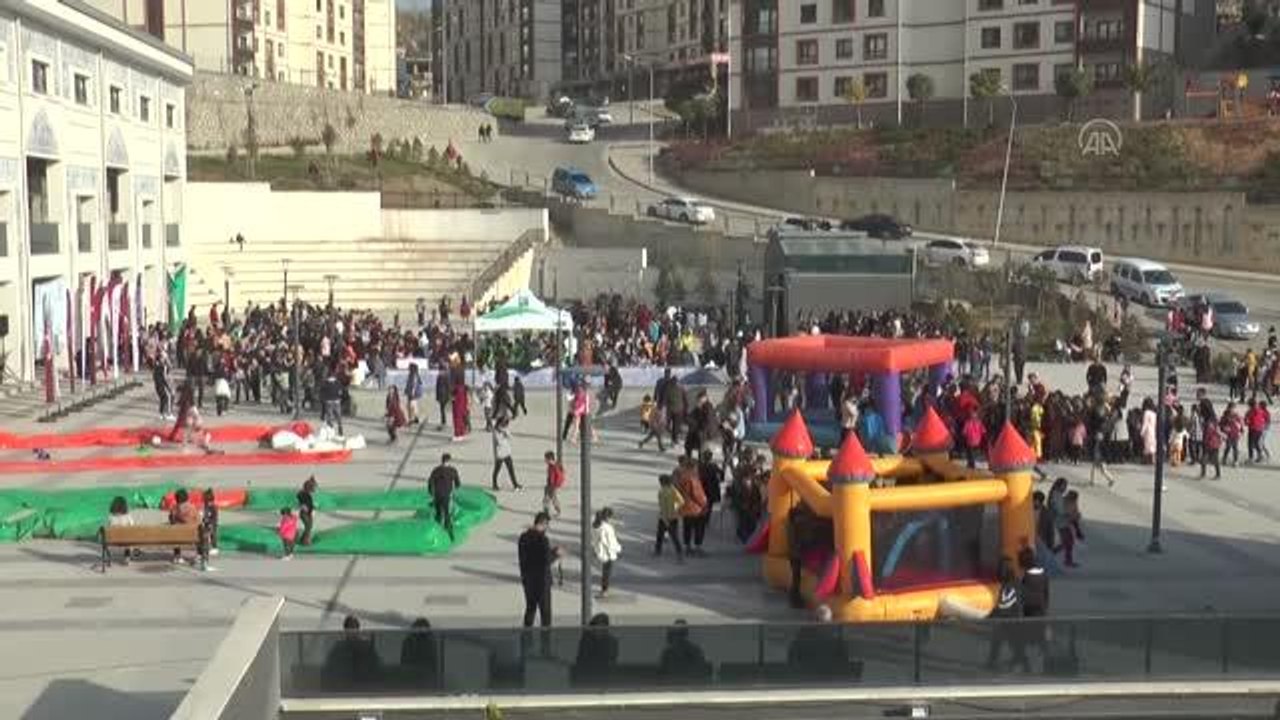 Şırnak'ta çocuklar "Dünya Çocuk Hakları Günü" etkinliğinde gönüllerince eğlendi