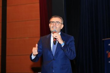 AK Parti'li Yavuz "Teşkilat Akademisi Sakarya Eğitim Programı"nda konuştu