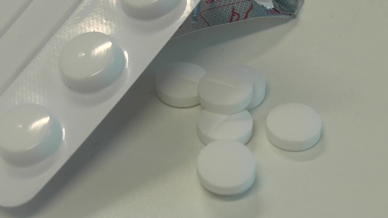 GPs urged to reduce prescriptions on widely available drugs