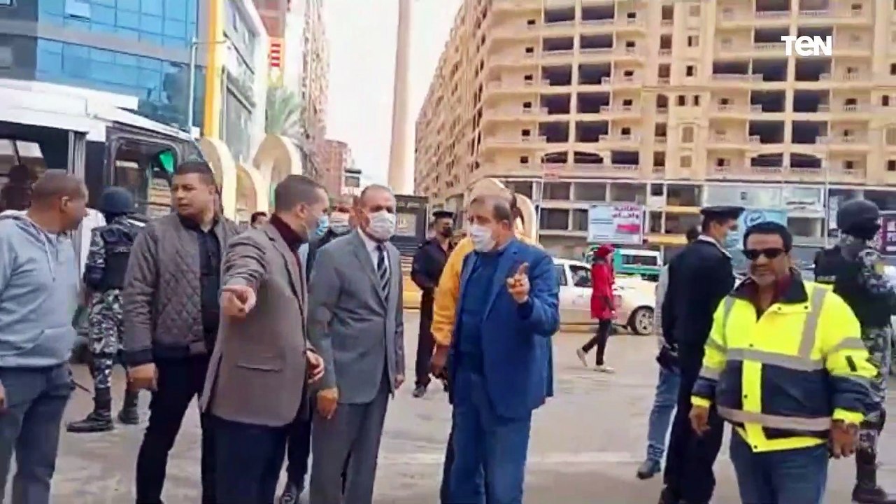 محافظ كفر الشيخ ونائبه يتفقدان أحياء وشوارع العاصمة لمتابعة أعمال رفع مياه الأمطار