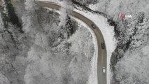 Yedigöller Milli Parkı yolu beyaz örtüyle kaplandı; ortaya eşsiz manzaralar çıktı