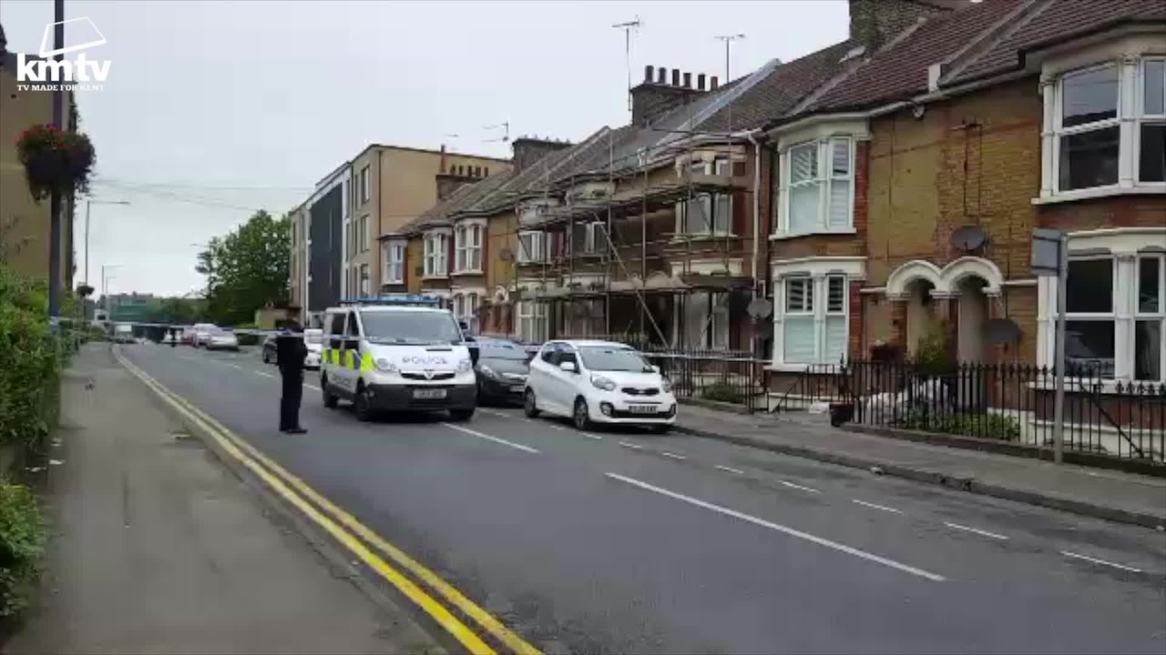 Road cordoned in Gravesend after officer injured