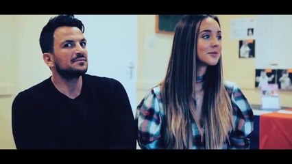 Peter Andre swaps singing for signing