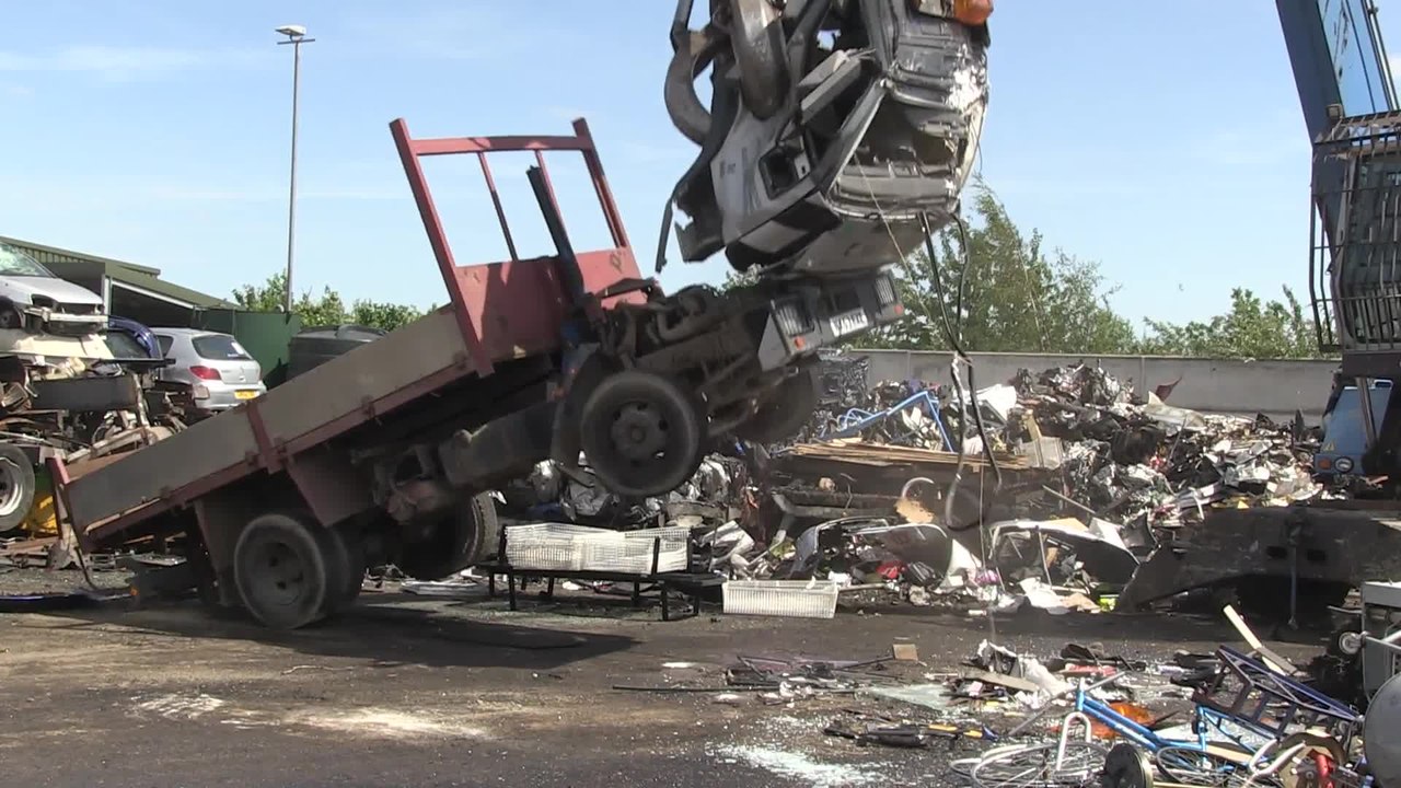 Flytipping lorry crushed by council