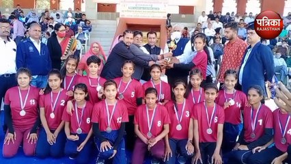 VIDEO : विजेता टीमों को किया सम्मानित, झूम उठे खिलाड़ी