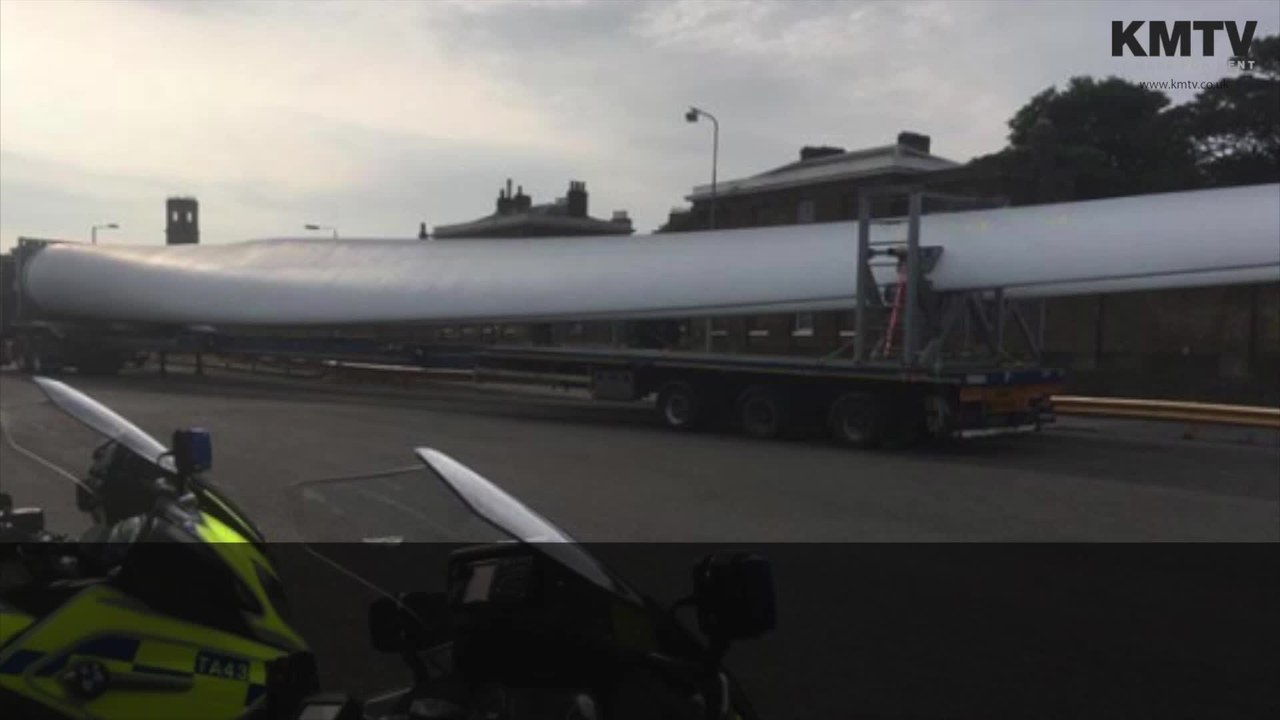 ABNORMAL LOAD ULAY.mov