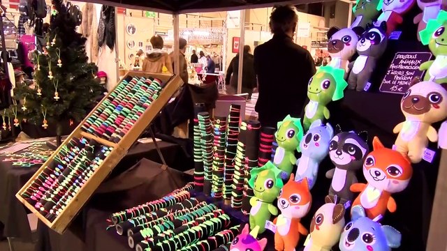 Réactions des visiteurs au Noël Artisanal 2021 à La Halle de Martigues au micro de Davy Moisson