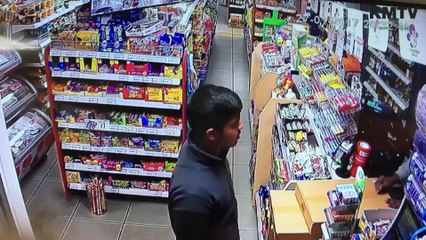 Police are still looking for a man after an attempted robbery in Gravesend