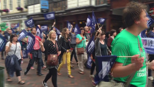 Kent teachers go on strike