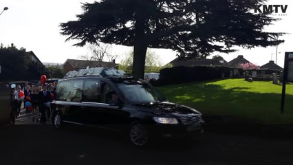 Hundreds attend Ben Savage's funeral