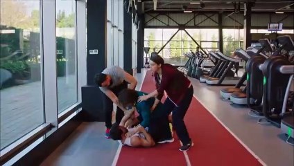 LA SRA FAZIYET Y  SUS HIJAS - 5