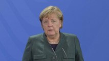 Covid-19: Angela Merkel appelle à des 