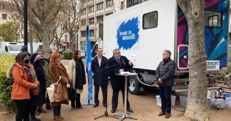 À Clermont-Ferrand, une pompier volontaire lance le projet d'un camion douche, pour aider les sans-abri