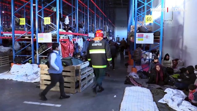 Belarus-Polonya sınırındaki bekleyiş sürüyor! 2 binden fazla kişi AB'den haber bekliyor