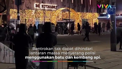 Demo Tolak Lockdown Kacau, Massa Bentrok vs Polisi