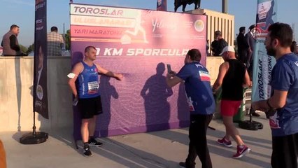 Toroslar Uluslararası Yarı Maratonu başladı