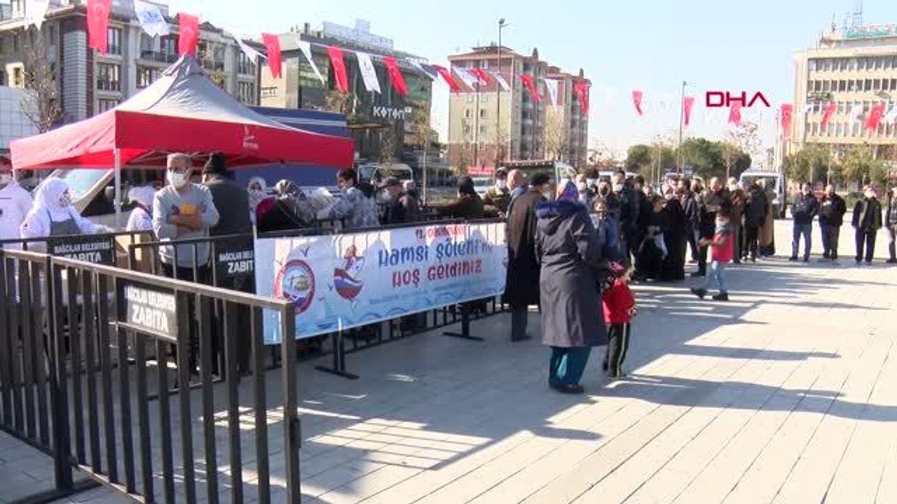 HAMSİ ŞÖLENİNDE 15 BİN KİŞİYE HAMSİ DAĞITILDI