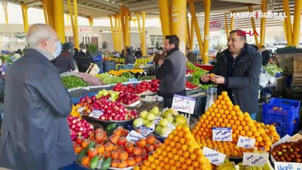 CHP lideri Kılıçdaroğlu, eşiyle pazar alışverişi yaptı
