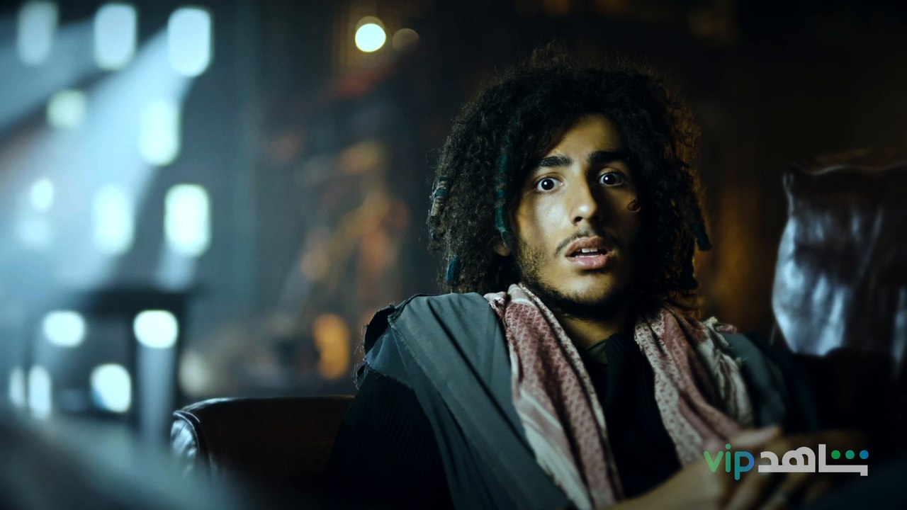 جميع شخصيات المسلسل غير عادية .. و هذا الشخص أغ...