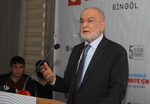 Karamollaoğlu, Saadet Partisi Bingöl İl Kongresi'nde konuştu