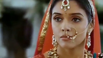 Salman Khan Never Miss Any CHANCE To SHOWOFF His HOT BODY | Hillarious Scene Must Watch