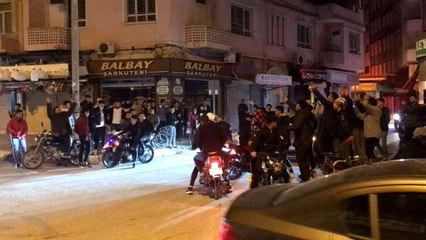 Hatay'da fenerbahçe taraftarları konvoy oluşturdu