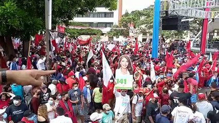 Libre realiza cierre de campaña con masiva asistencia en el centro de la capital