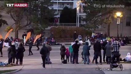 ABD'de bir araç kalabalığa daldı