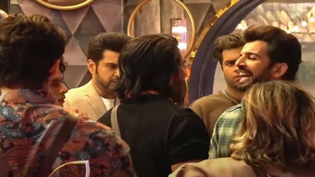 Bigg Boss 15: Jay Bhanushali और Vishal Kotian में हुई लड़ाई, जानिए कौन बाहर? | FilmiBeat