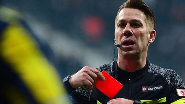 Nefes kesen derbide Fırat Aydınus kırmızı kart yağdırdı! Karagümrük, Trabzon maçına ağır yaralı gidiyor