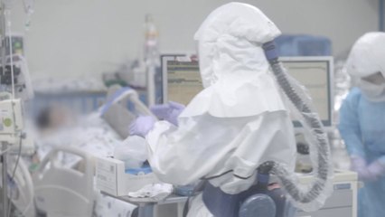 확진자 3명 중 1명 고령층..."위중증 전환율 50% 급증" / YTN